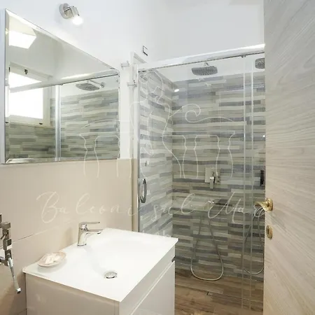 Balconi Sul Mare Bed & Breakfast 4*