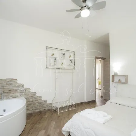 Balconi Sul Mare Bed & Breakfast