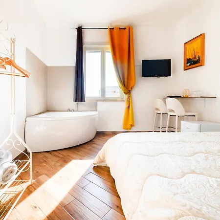 Bed & Breakfast Balconi Sul Mare *