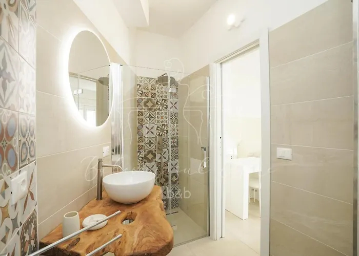 Balconi Sul Mare Bed & Breakfast 4*