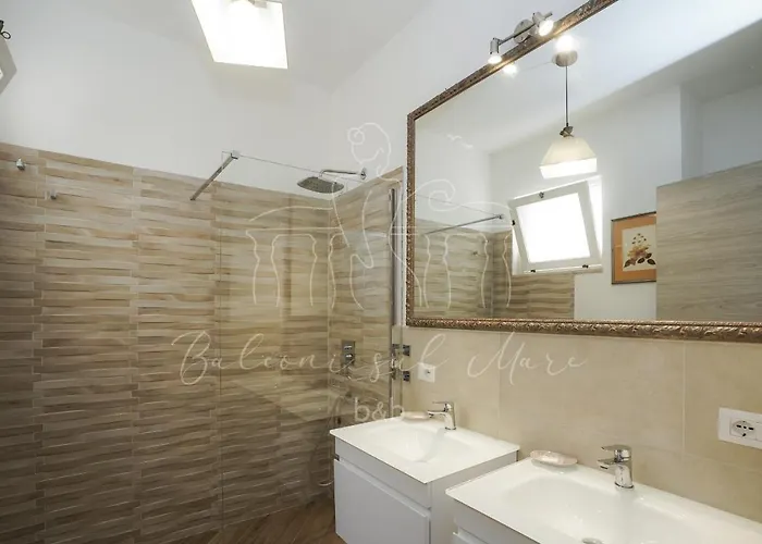 Bed & Breakfast Balconi Sul Mare 4*